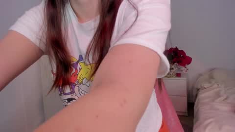 Snapshot of emma_rr chatting on December 27, 2024, 10:45 am Emma online show from December 27, 2024, 10:45 am