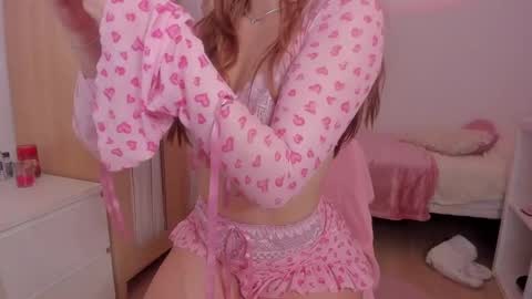 Snapshot of emma_rr chatting on February 25, 2025, 9:20 am Emma online show from February 25, 2025, 9:20 am