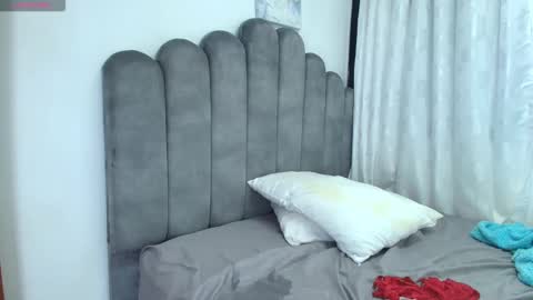 emma_saenz01 online show from December 2, 2025, 6:58 pm