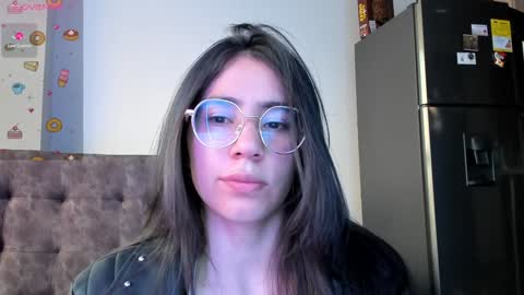 Snapshot of emma_sandovaal chatting on January 15, 2025, 10:35 pm Emma online show from January 15, 2025, 10:35 pm