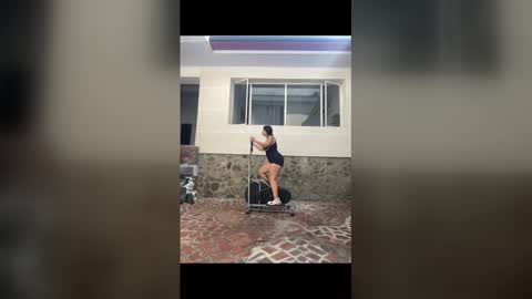 Snapshot of emma_sanz__ chatting on February 28, 2026, 2:40 pm Emma Sanz online show from February 28, 2026, 2:40 pm