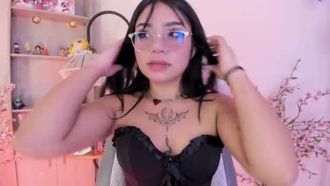 EMMA  online show from March 2, 2026, 6:04 pm