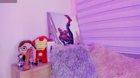 EMMA  online show from February 20, 2025, 10:26 pm