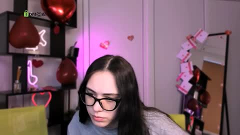 Snapshot of emma_swee chatting on February 19, 2026, 6:09 am emma_swee online show from February 19, 2026, 6:09 am