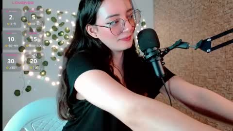 Emma  online show from December 4, 2024, 1:09 pm