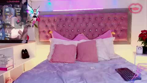 neko  online show from December 4, 2025, 10:07 pm