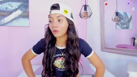 Emma  online show from November 22, 2025, 8:30 pm