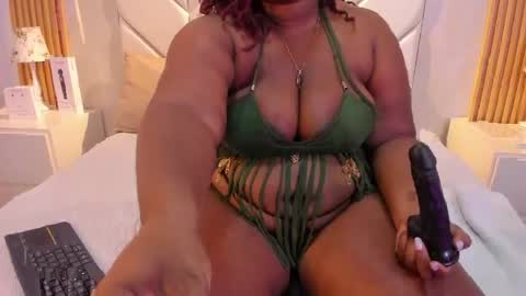 EmmaBrantt  online show from May 13, 2026, 4:21 am