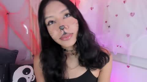 emmaclark_1 online show from November 1, 2025, 9:06 pm