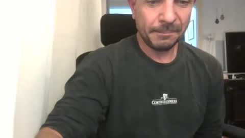 Snapshot of emmagold123 chatting on December 26, 2024, 9:15 pm Ariel online show from December 26, 2024, 9:15 pm