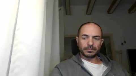 Snapshot of emmagold123 chatting on January 7, 2025, 4:50 am Ariel online show from January 7, 2025, 4:50 am