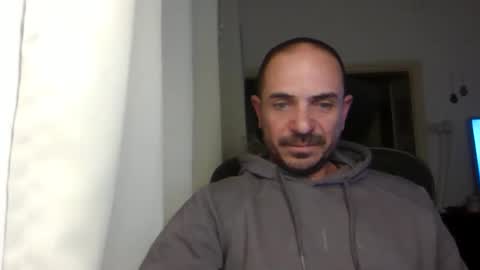 Snapshot of emmagold123 chatting on February 4, 2025, 8:28 pm Ariel online show from February 4, 2025, 8:28 pm