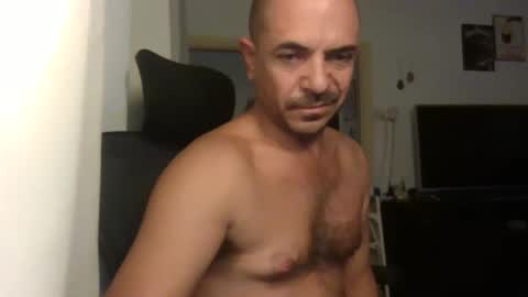 Snapshot of emmagold123 chatting on September 30, 2025, 3:55 am Ariel online show from September 30, 2025, 3:55 am