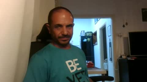 Snapshot of emmagold123 chatting on October 5, 2025, 9:13 pm Ariel online show from October 5, 2025, 9:13 pm