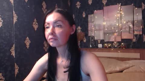 Snapshot of emmagoldx chatting on October 17, 2025, 10:18 am EmmaGoldX online show from October 17, 2025, 10:18 am