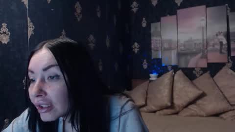 EmmaGoldX online show from February 1, 2026, 7:51 am