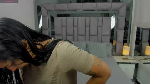 EMMA HILL online show from October 20, 2025, 10:59 am