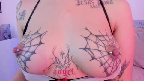 emmajohanson online show from January 14, 2026, 4:12 pm