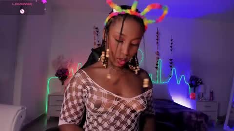 Sara online show from October 17, 2025, 11:35 am