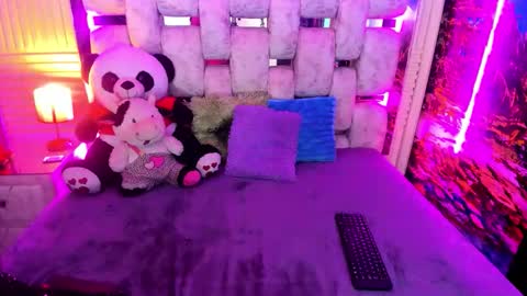 Emma online show from April 15, 2026, 1:18 pm