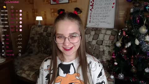 Mia online show from December 13, 2024, 1:44 pm