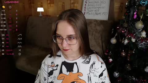 Mia online show from January 6, 2025, 2:14 pm