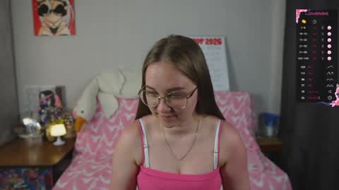 Snapshot of emmatiny chatting on May 26, 2026, 6:26 pm Mia online show from May 26, 2026, 6:26 pm