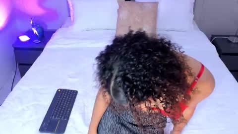 EMMAWILIAMS online show from November 20, 2025, 8:19 pm