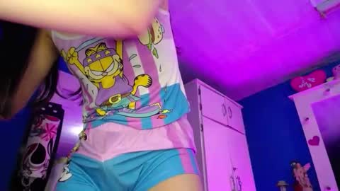 Snapshot of emmaxx7 chatting on October 16, 2025, 3:13 pm Emma online show from October 16, 2025, 3:13 pm