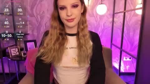 Snapshot of emmazing_ chatting on November 20, 2025, 9:14 pm Iris online show from November 20, 2025, 9:14 pm