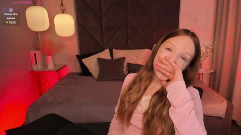 Snapshot of emmazing_ chatting on February 28, 2026, 9:05 pm Iris online show from February 28, 2026, 9:05 pm