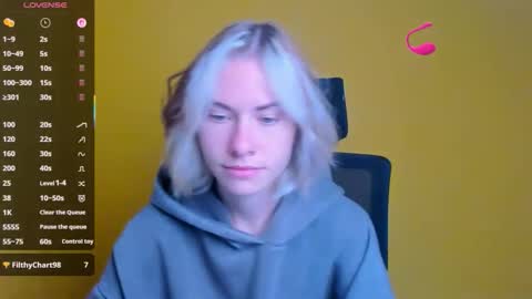 Emmi online show from September 12, 2025, 5:18 am