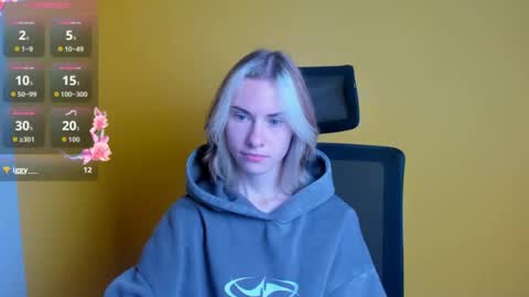 Emmi online show from October 12, 2025, 5:06 am