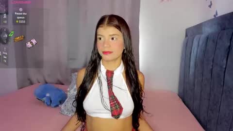 Snapshot of emmie_bunny chatting on November 9, 2025, 1:42 pm Emmie online show from November 9, 2025, 1:42 pm