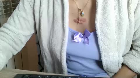 emmie online show from January 31, 2025, 8:43 am