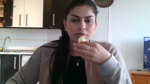 emmie online show from February 21, 2025, 11:44 am