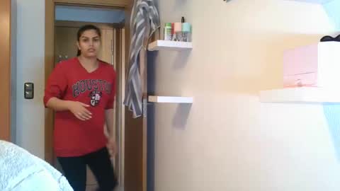 emmie online show from November 6, 2025, 9:10 am