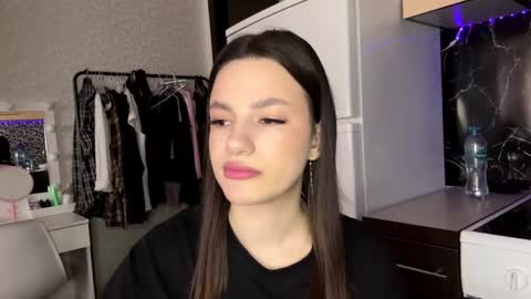 Kosandra online show from April 30, 2026, 7:14 am