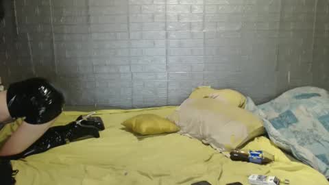 Emmily000 online show from September 26, 2025, 6:45 pm