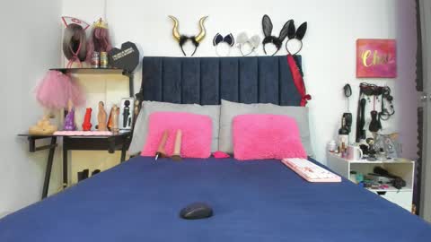          online show from March 26, 2026, 12:22 pm