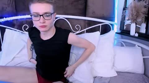 Snapshot of emmit_barker chatting on February 7, 2026, 10:30 am Emmit online show from February 7, 2026, 10:30 am