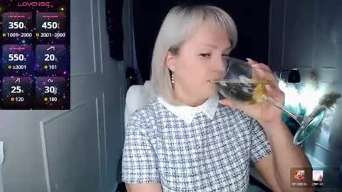 emmmam online show from February 5, 2026, 11:37 am