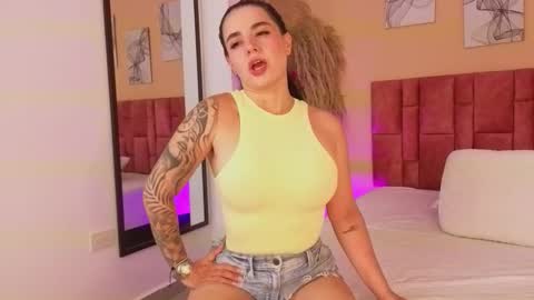 emmy_danielss online show from March 6, 2026, 11:39 am