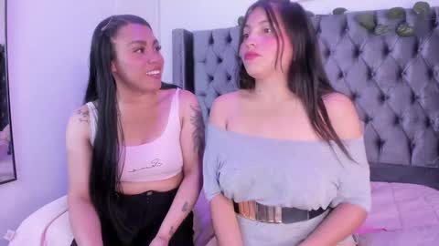 Emily  Laila  online show from December 5, 2024, 2:55 pm