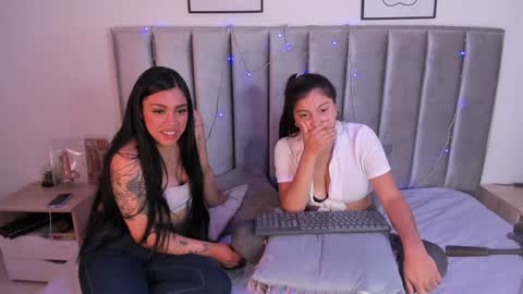 Emily  Laila  online show from January 14, 2025, 3:57 pm