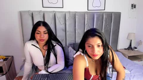 Emily  Laila  online show from January 28, 2025, 8:36 pm