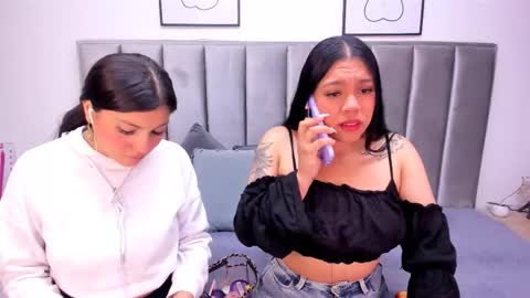 Emily  Laila  online show from September 9, 2025, 12:15 pm