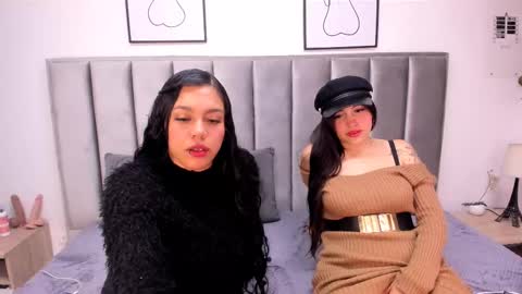 Emily  Laila  online show from September 29, 2025, 3:39 pm