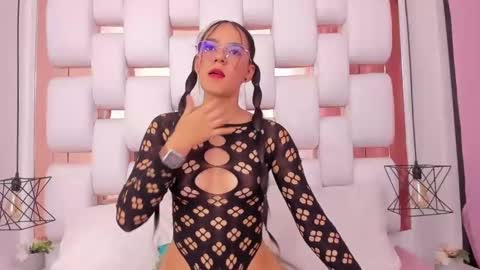 emmy online show from November 13, 2025, 8:52 pm