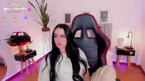 Emmy Evans  online show from December 6, 2024, 7:01 pm